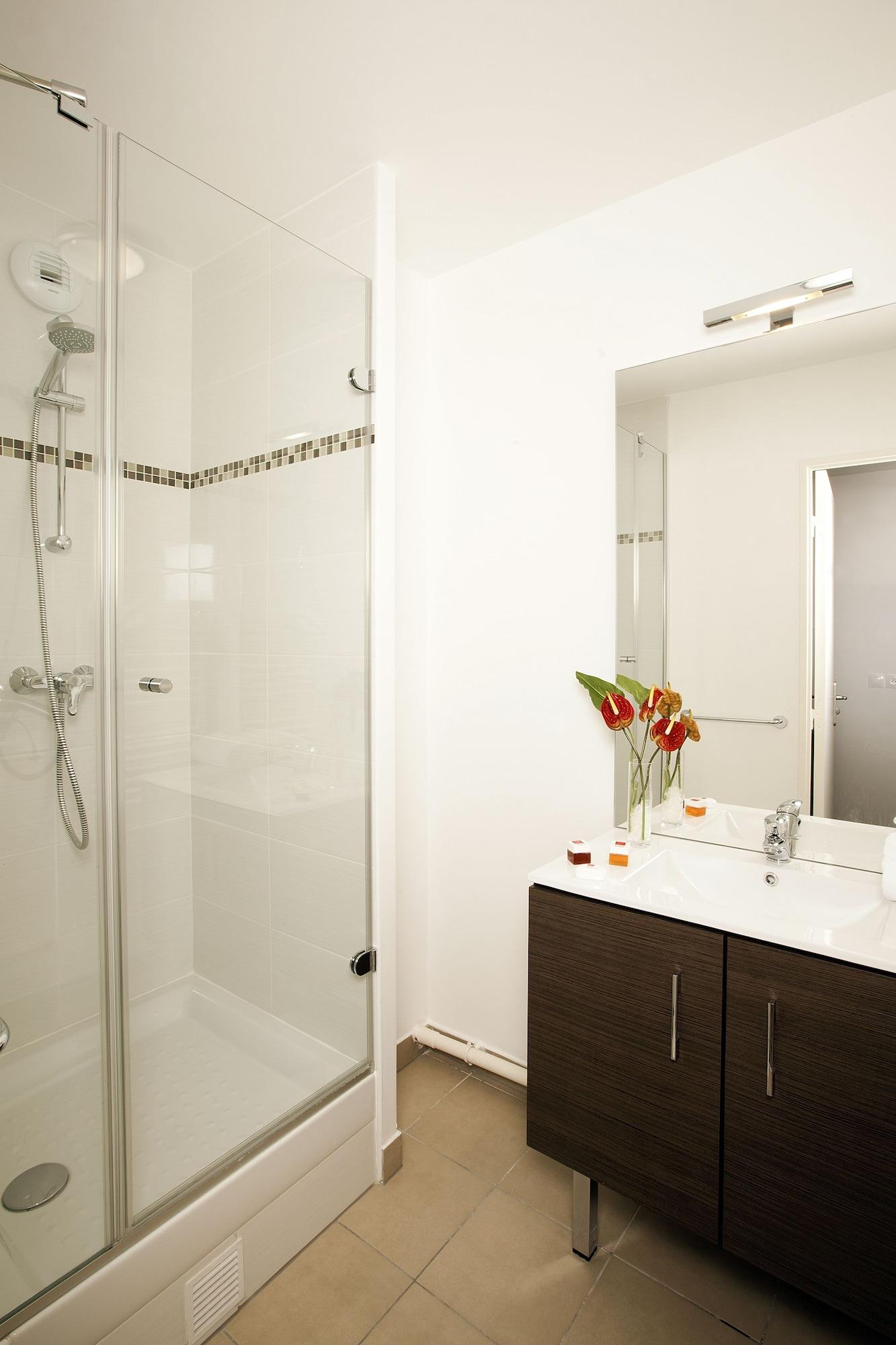 เซฌูร์ แอนด์ แอฟแฟร์ ปารีส บาเญอ Apartment บานิว ภายนอก รูปภาพ